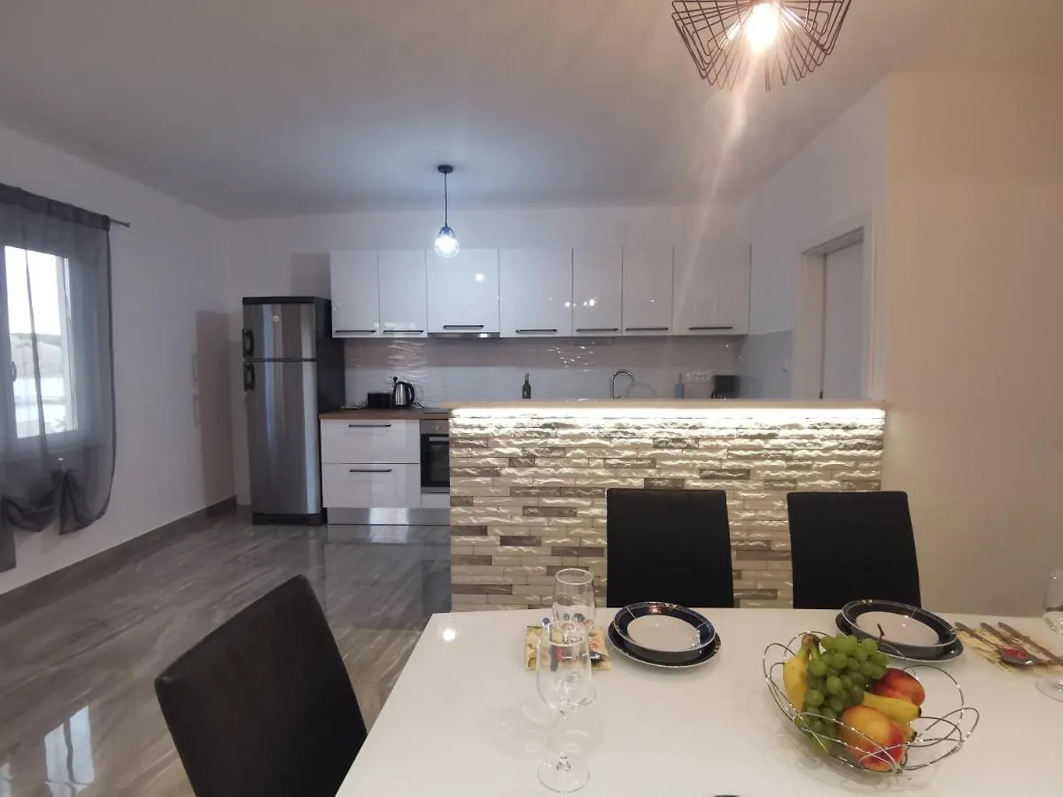 Mariva Apartments Lopar