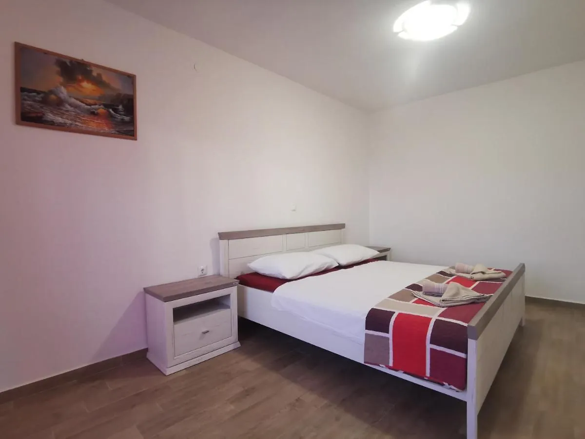 לופאר Mariva Apartments