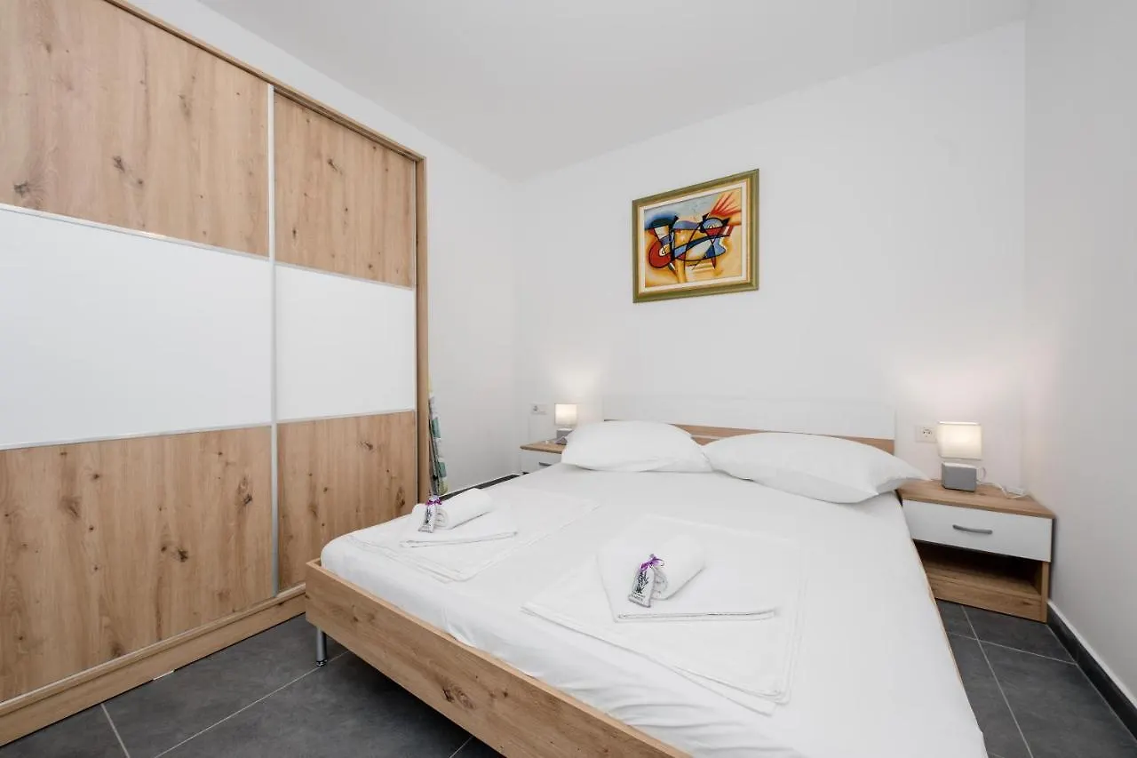 Mariva Apartments Lopar