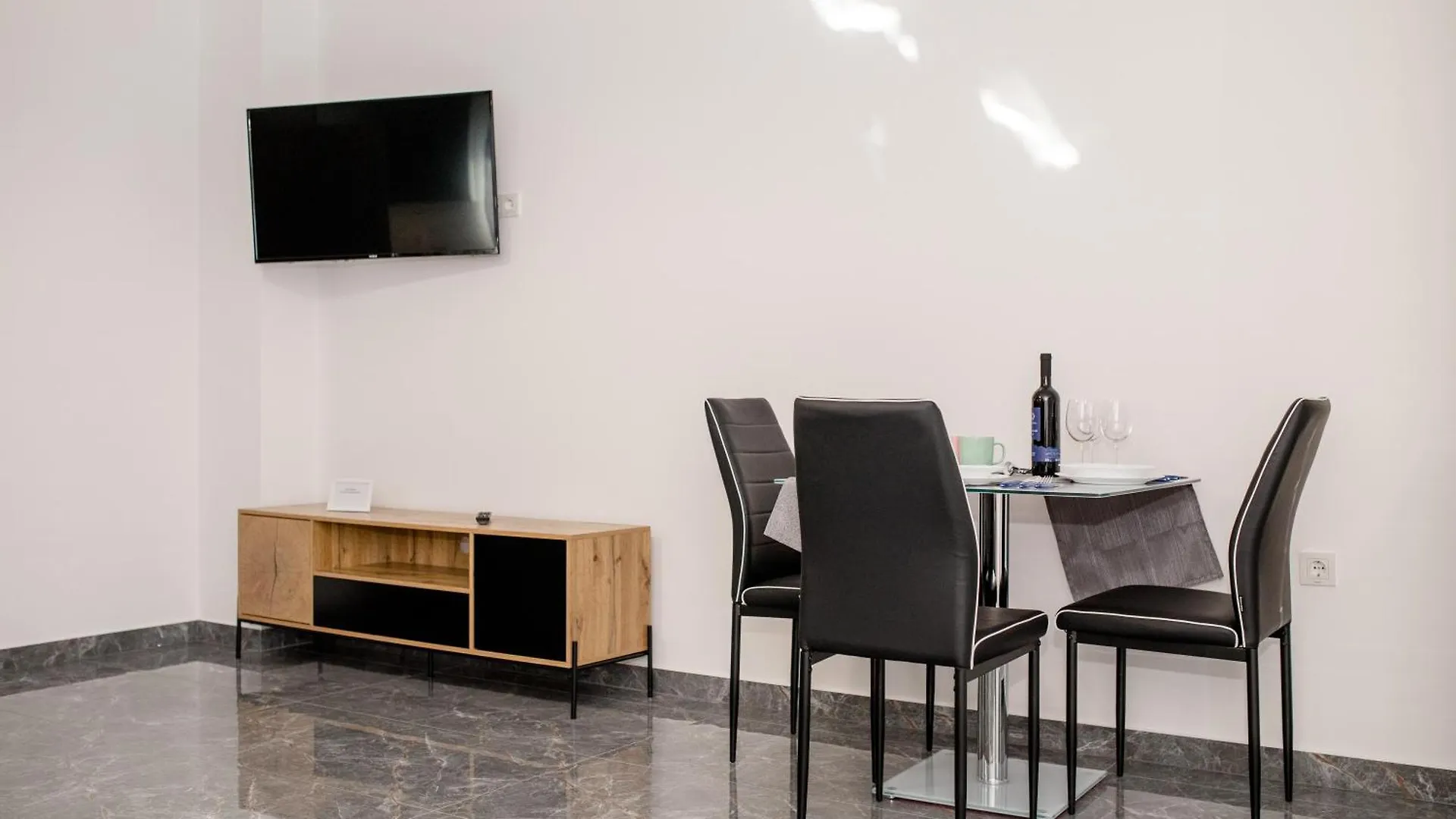 לופאר Mariva Apartments קרואטיה