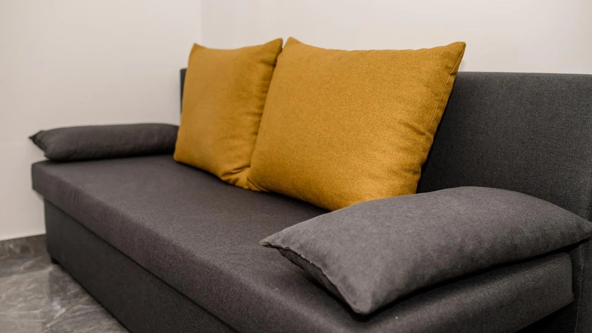 Mariva Apartments Lopar