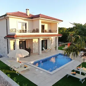 Luxury Sara In Malinska Villa