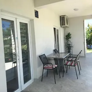 Dobric Apartment Kaštel Štafilić