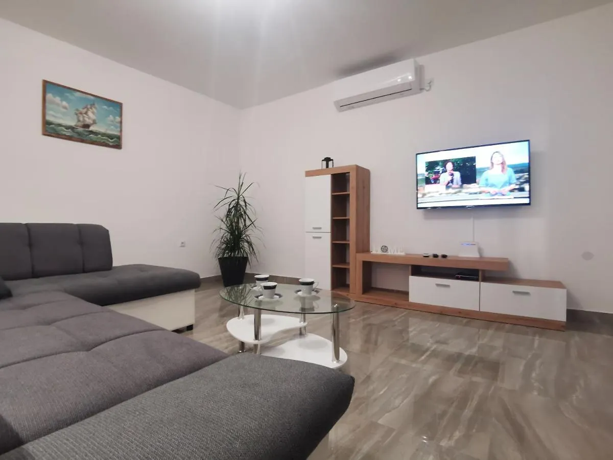Mariva Apartments Lopar