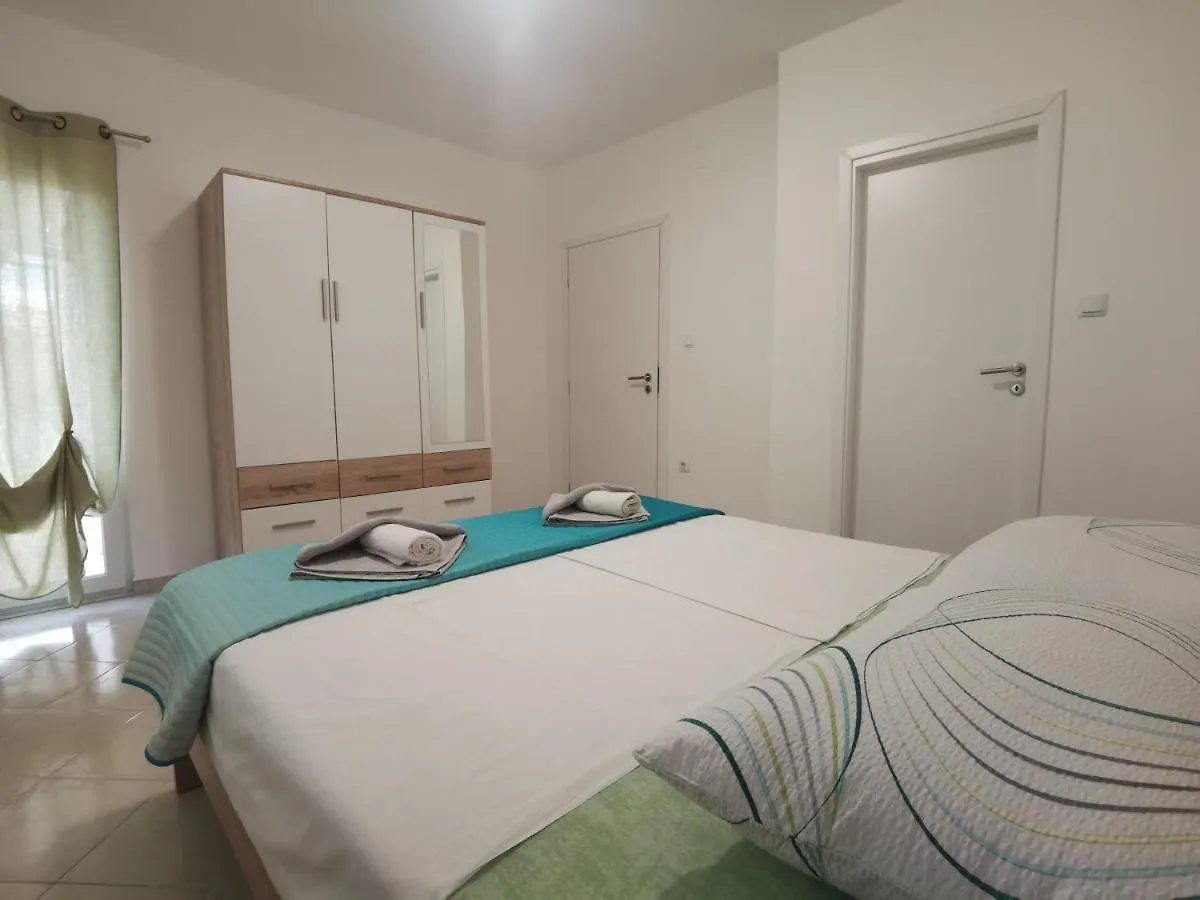 Mariva Apartments Lopar