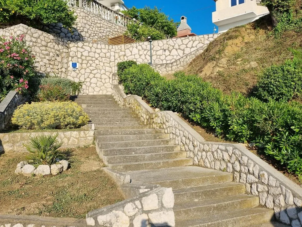 Mariva Apartments Lopar