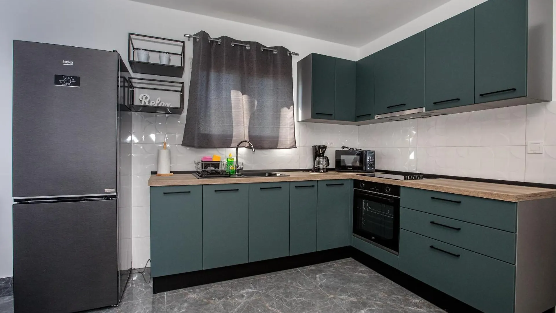 Mariva Apartments Lopar